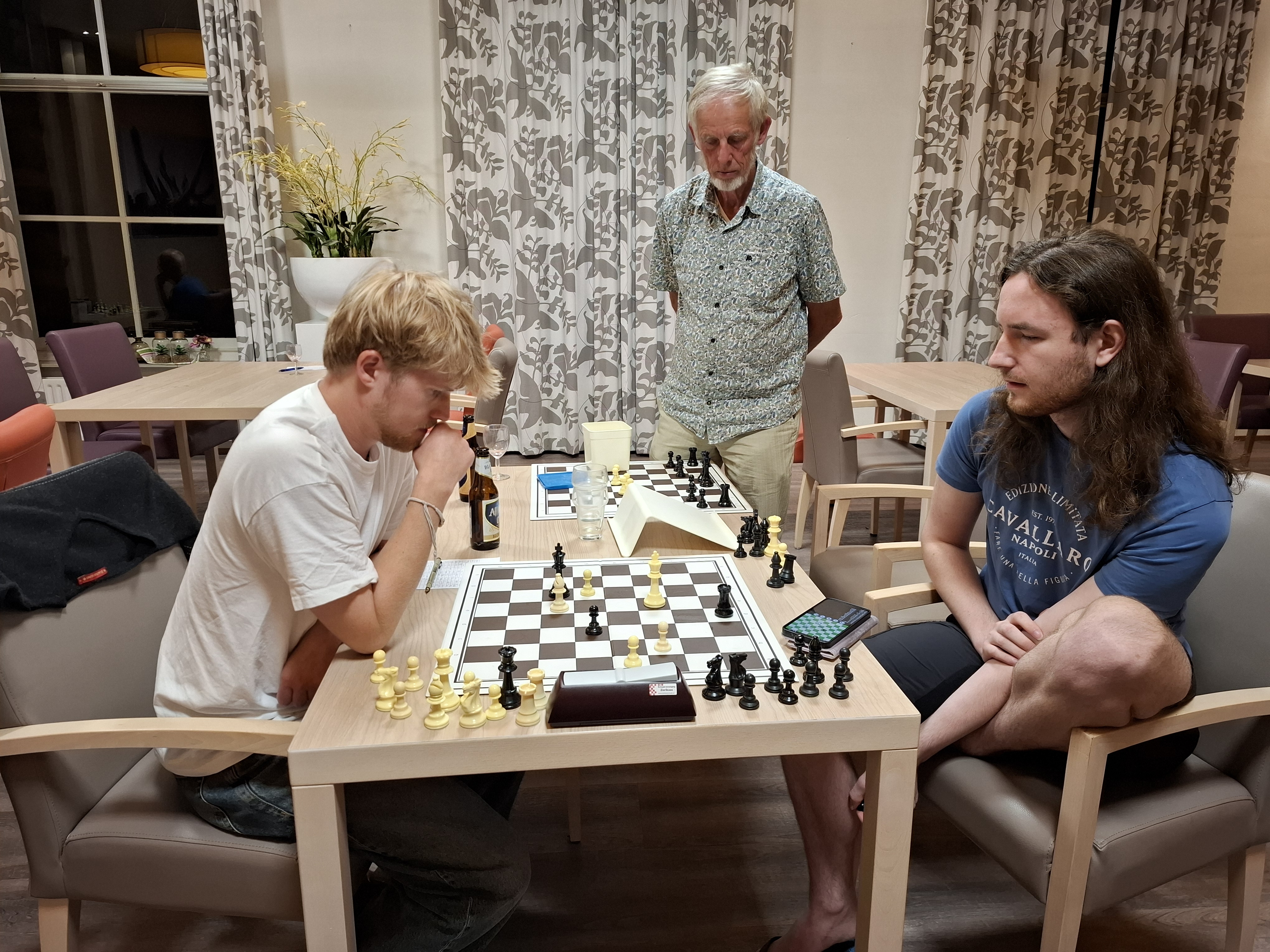 Efraim Vs Floris