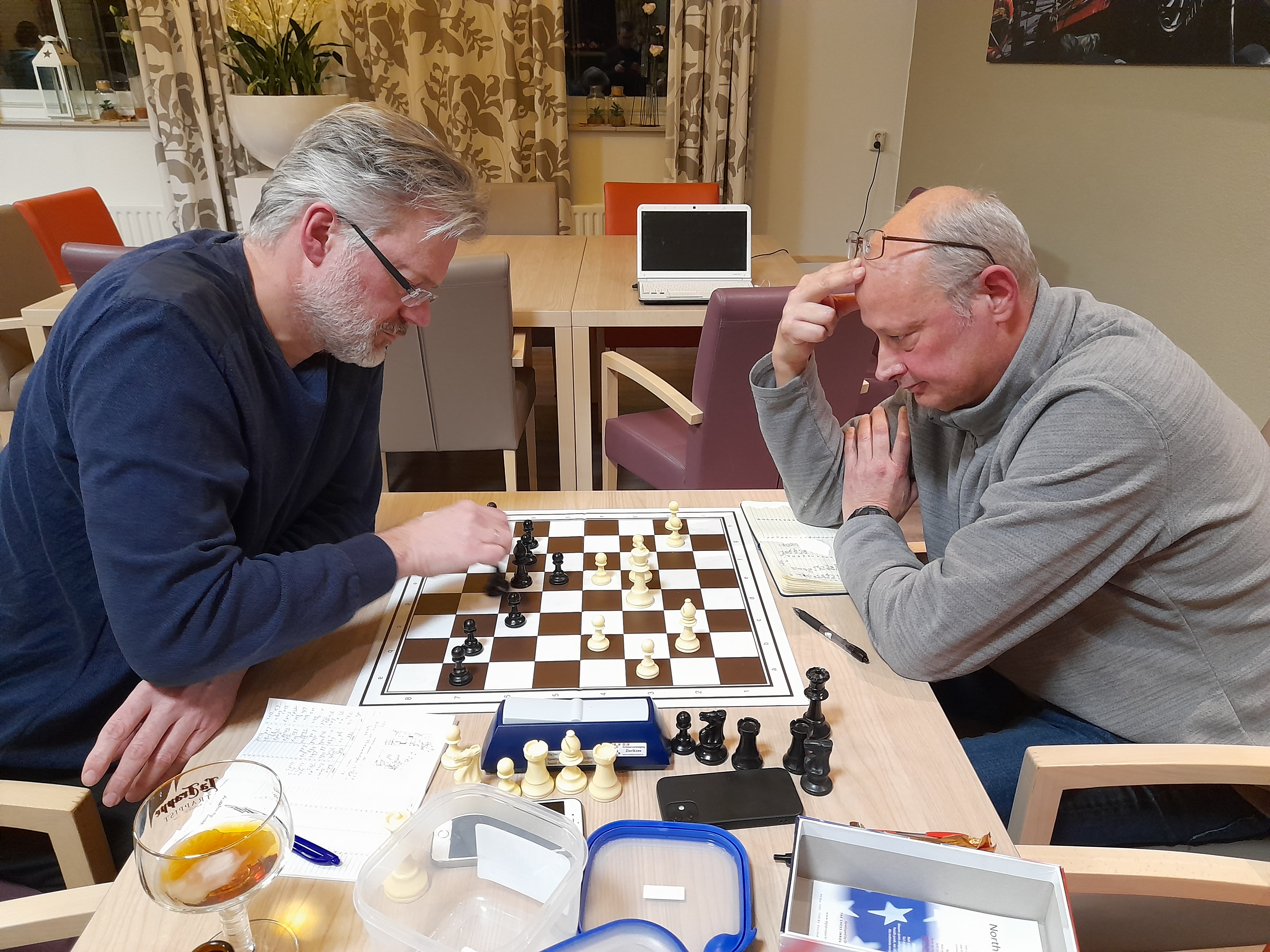Nieuwendijk Vs Spiegels