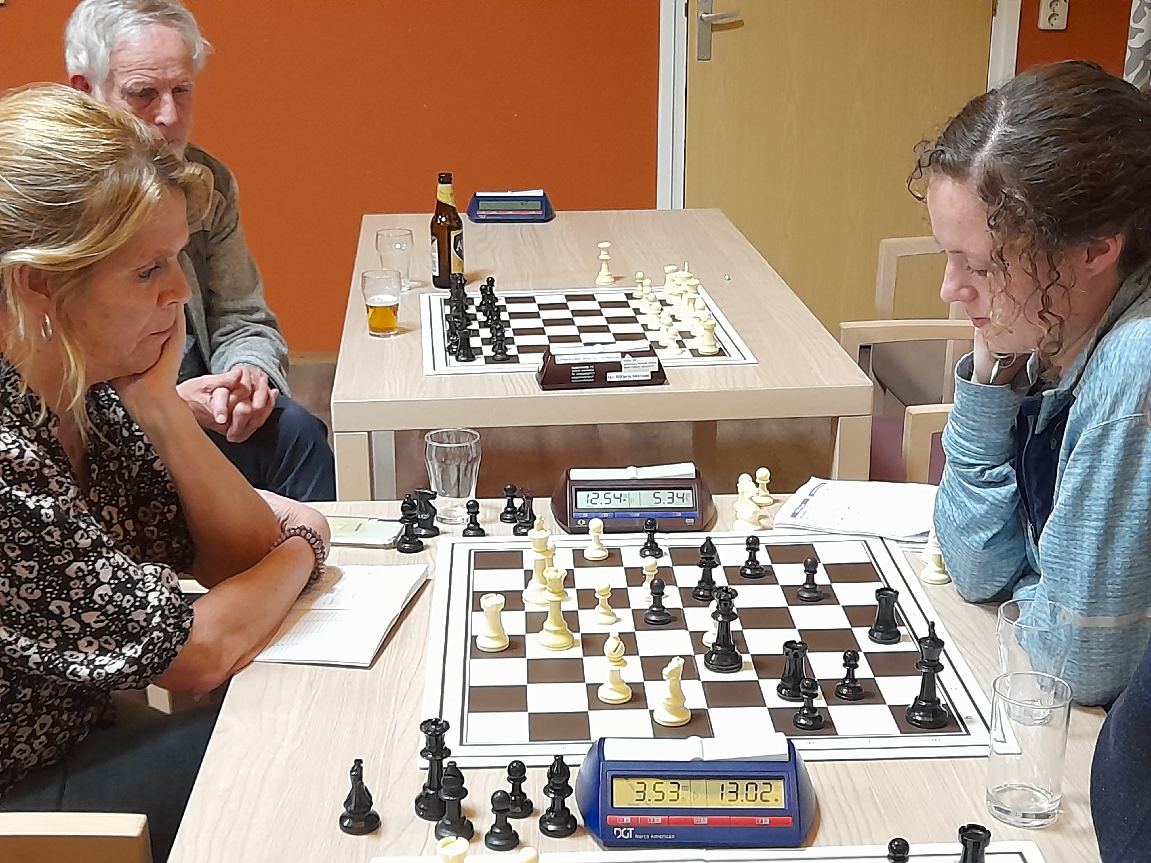 Marianne Vs Laura